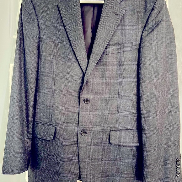Jos A Bank Wool plaid suit jacket. Sz 40 regular. Blue/Grey. - Picture 5 of 11